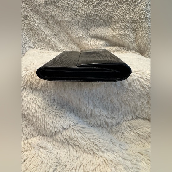 EUC Vintage Louis Vuitton Porte Tresor Epi Leather Wallet - Picture 6 of 14